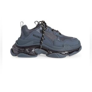 Balenciaga, Triple S clear sole sneaker in Ombre Blue, Size 39 (9), NIB 🎄